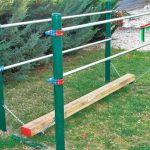 נדנדת קורה ממתכת ומעץ