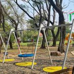 נדנדה לילדים 3 מושבים