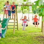 מתקן לגינה פרטית - נדנדה לחצר עם מגלשה