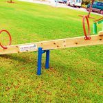 נדנדת עלה ורד 2 מושבים מעץ