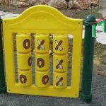 משחקי חשיבה - לוח איקס עיגול ממתכת