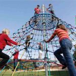 מתקן אקסטרים לילדים - פירמידת חבלים בגובה 6 מ'