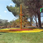 מתקן שעשועים וספורט - פירמידת חבלים 4 מ'