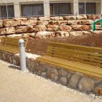 ספסלי רחוב - ספסל נירית על אבן מעץ