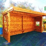 תחנות אוטובוס - תחנת אוטובוס פתוחה מעץ