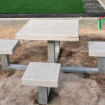 ריהוט רחוב מבטון - שולחן 4 מושבים מבטון