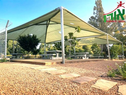 הצללה לגני משחקים - יריעת הצללה פגודות צמודות – 1958 - מבט מהצד