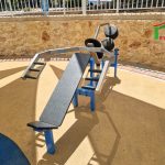 מתקן כושר משקולות חוץ – לחיצה בשיפוע חיובי - LA-PLIVE-05 - מבט מלפנים