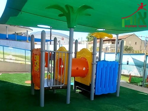 מתקן משחקים לגני ילדים - סינדרלה - 99076 - מבט מאחור