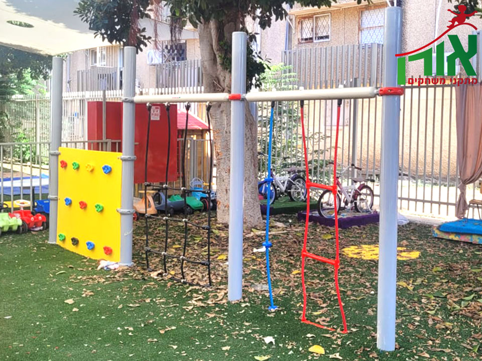 מתקן כושר וקיר טיפוס 4 פעילויות - 99486