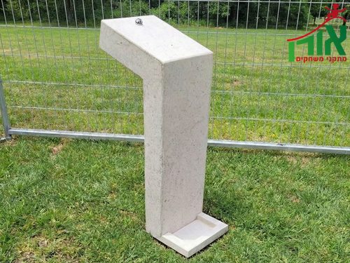 ריהוט לפארק כלבים – ברזייה מרובעת עם שוקת לפארק כלבים - 2560